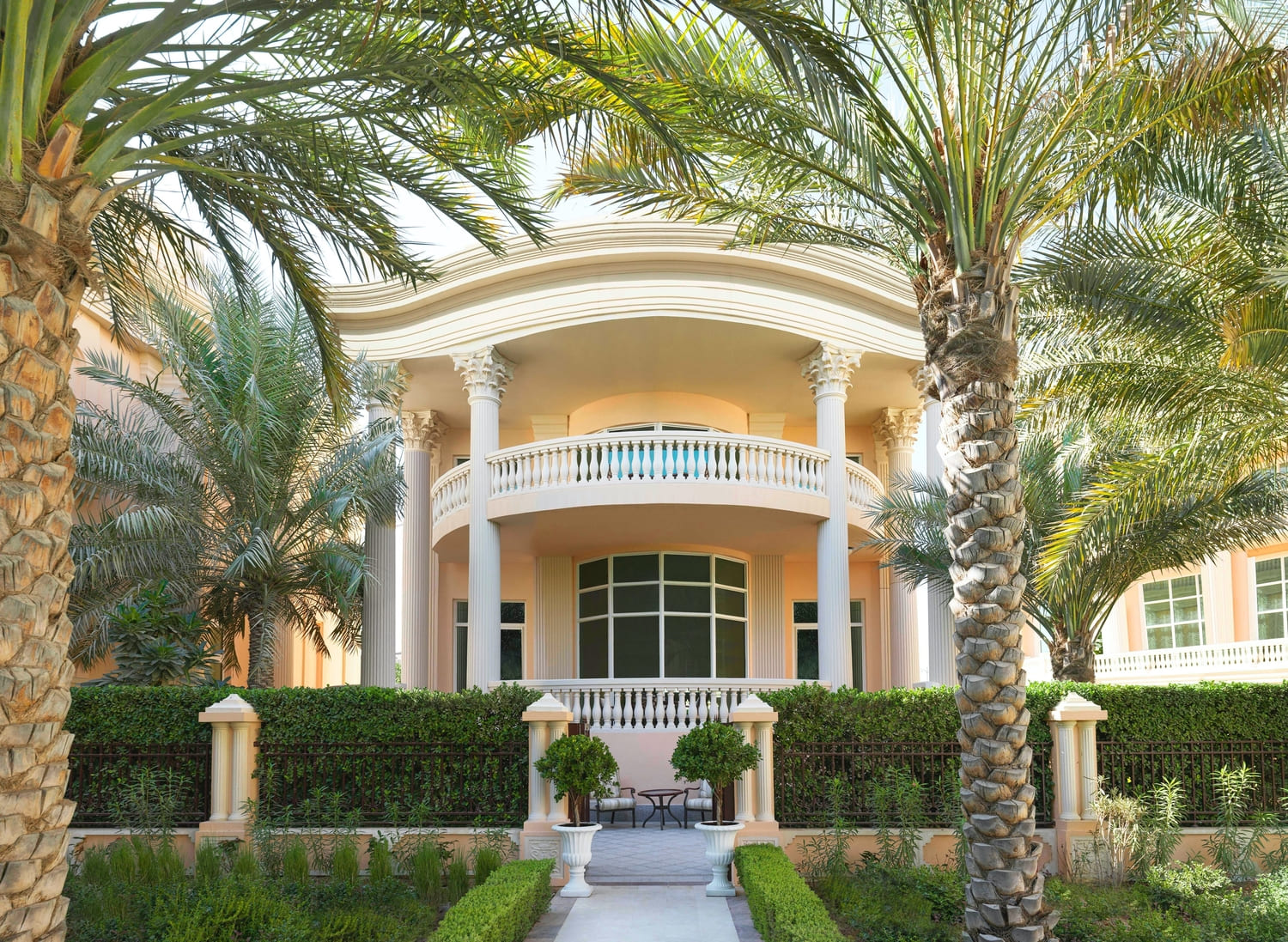 Raffles The Palm Dubai 4